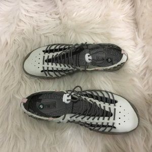 JamBu White Barefoot Hiking Shoe Size 6